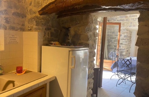 Sainte-Croix-de-Quintillargues House | 90 m² Gîte ∙ 2 bedrooms ∙ 4 guests