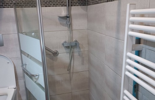 Salins-les-Bains Apartment | Gîte Notre Dame⭐Salins-les-Bains RDC 600m from the thermal baths.Curist rates/request
