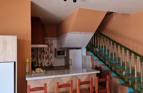 Montoro House | Holiday Home 'Los Rosales De La Palmilla' with Private Pool, Balcony and Air Conditioning