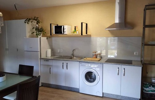 Pereiro de Aguiar House | Homerez - Charming House in Parada with Large Garden