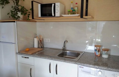 Pereiro de Aguiar House | Homerez - Charming House in Parada with Large Garden