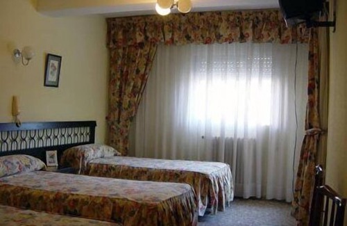 Lodares Hostel | Hostal Restaurante Torremar