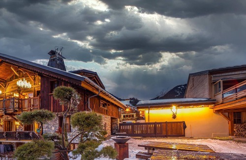 Praz-sur-Arly Ski Chalet | In the heart of the village, 400m from the slopes: Sauna, Nordic bath, fireplace.
