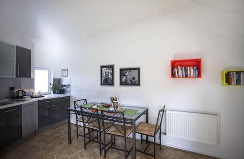 Karlin Apartment | KUBM8 · Your cozy and romantic nest in Prague