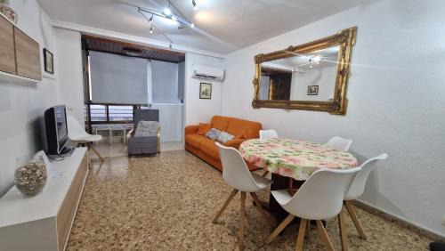 Alicante City Centre Apartment | La Explanada