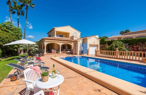 Casas de Torrat Villa | La Roca - PlusHolidays