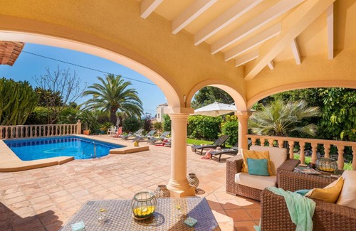 Casas de Torrat Villa | La Roca - PlusHolidays
