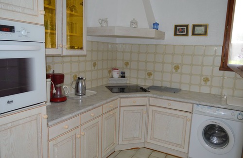 Agde Apartment | Large, spacious ground floor apartment with private terrace and garden area
