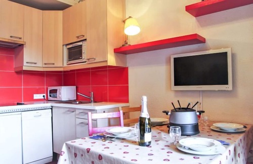 Chamonix City Centre Apartment | Le Chailloud by Interhome