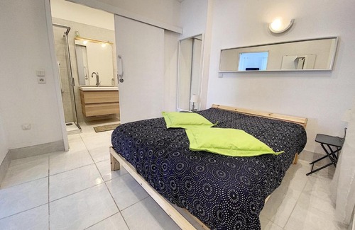 Sete Apartment | Le Saint Felix -climatisé- rdc