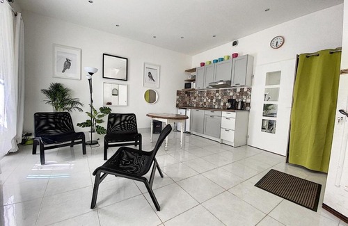 Sete Apartment | Le Saint Felix -climatisé- rdc