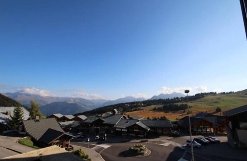 Les Saisies Apartment | "LES SAISIES - Beautiful 2-Room Apartment for 4 People with Balcony and Mountain View"