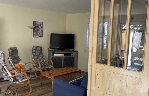 Esquieze-Sere House | Location Tout Confort 8 Personnes Dans les Pyrénéées