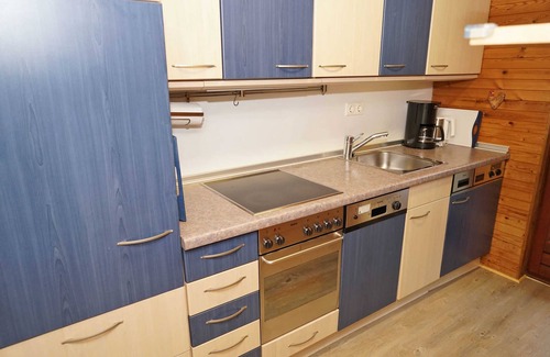 Damp House | Log cabin with W-LAN - large terrace with beach chair - - with fence in a quiet location