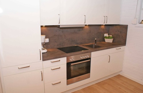 Damp House | Log cabin - with W-LAN - very close to the beach - - large terrace - 2 x TV