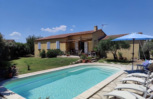 L'Isle-sur-la-Sorgue House | Lovely 100m² single-storey house with swimming pool in quiet development