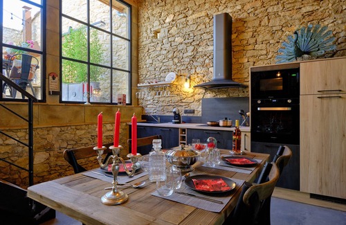 Alzonne House | LUXURY STAY for couples with INNER SWIMMING POOL terrace private SPA Green de GOLF