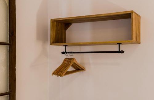 El Poble-sec Apartment | Magalhaes · Trad flat in Poble Sec, near ramblas