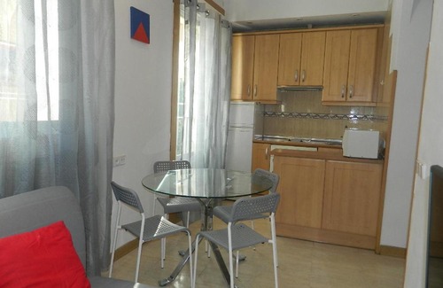 Embajadores Apartment | Mira el Sol