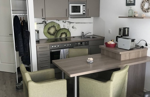 Ostseebad Baabe Apartment | Modern apartment in direct beach location/POOL/sauna/W-LAN, parking included