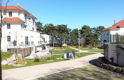 Ostseebad Baabe Apartment | Modern apartment in direct beach location/POOL/sauna/W-LAN, parking included