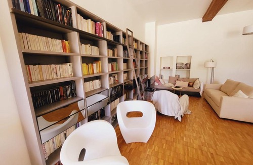 Avignon City Centre Apartment | Nice 70m With Terrace In Front Of The Sea!