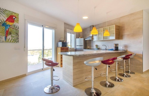 Orba Apartment | Nice apartment in Trullent