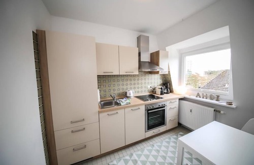 Timmendorfer Strand Apartment | Nicely furnished on 36 m², the apartment 'LEE' offers an immediate holiday feeling on the beautiful Baltic Sea. The apartment was completely renovated in 2018 and now shines with new equipment. Dogs are welcome!