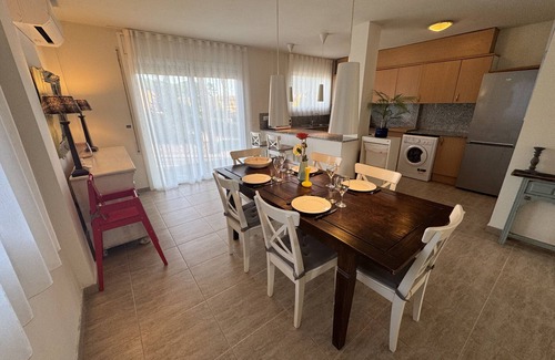 Pals Villa | Pinamar 2 - Pool, A/C and near the beach