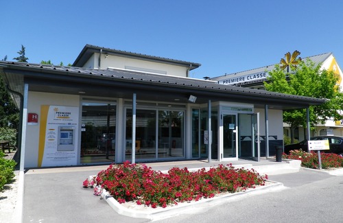 Montfavet Hotel | Premiere Classe Avignon Parc des Expositions