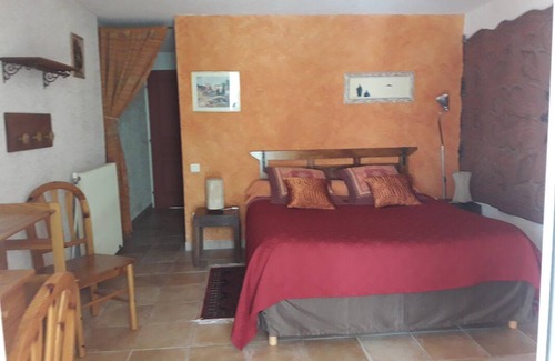 Soubes Resort | Private room ∙ 1 guest