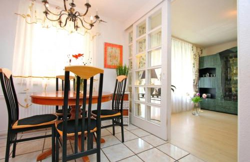 Region Hannover District House | Private Rooms Laatzen