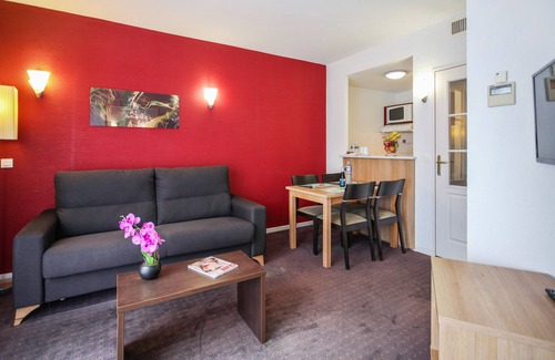 Divonne-les-Bains Apartment | Quality Aparthotel Divonne - Portes de Geneve