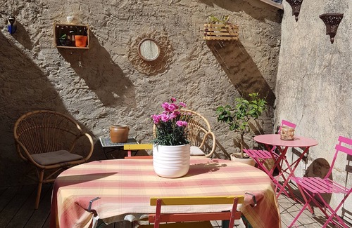 Montjoux House | Quiet country property