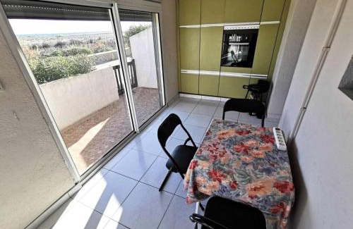 Port Leucate Apartment | Résidence Les Aigues Marines - Appartement 3 pièces pour 7 personnes avec Wifi face à la mer à Port Leucate en rez de chaussée. réf: 1AM 102 MAE-5854