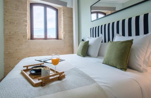 San Gil House | Relax and Unwind! 3 Relaxing Unit w/ Kitchen! Close to La Torre de Don Fadrique