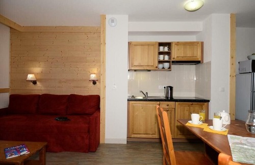 Saint-Sorlin-d'Arves Apartment | Residence Odalys Les Bergers *** - 2 Rooms 4 People