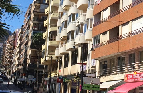 Calpe City Center Apartment | Sea view, Costa Blanca, close to shops, restaurants, and beach 45m