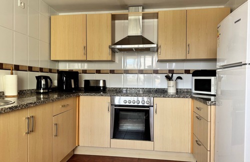 Estepona Apartment | Sea View parking. pool. multi language TV. SKY/BT Walk to Beach/Old Town/Port