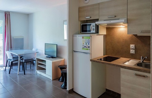 Saint-Christol House | Semi-detached home in the hinterlands of Languedoc
