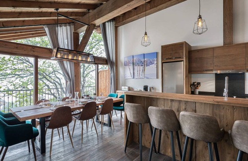 Le Praz Apartment | Spacious Duplex for 10 with Hammam, Near Slopes in Courchevel Le Praz