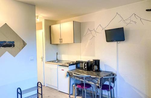 Chamonix City Centre Apartment | Studio Arve 1 et 2-3 by Interhome