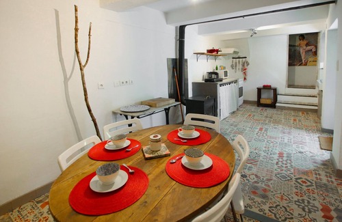 Eygalieres House | Stunning home in Eygalières with WiFi