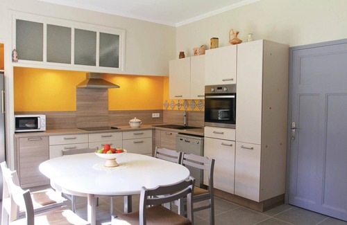 Verquieres House | Stunning home in Verquières with WiFi