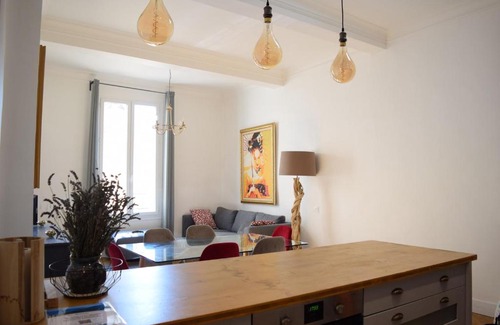 Couronne Urbaine Apartment | Sublime Apt With Wifi In The Heart Of The City!