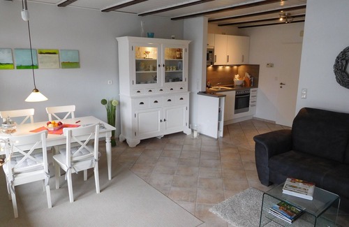 Carolinensiel Apartment | Sunny, modern first floor apartment with private, sheltered south-facing garden