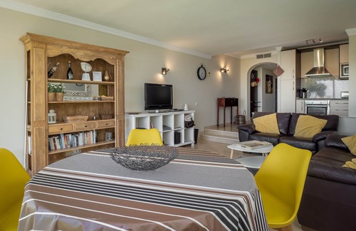 Mijas Apartment | Superb apartment with pool and breathtaking sea view from the living room!