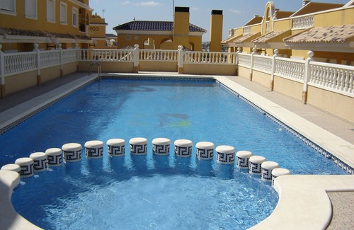 Benijofar Villa | Townhouse in Benijofar with very large, shared pool FREE Wi-Fi & English TV