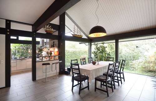 Timmendorfer Strand House | Vacation home "Kapitänsresidenz" up to 8 persons (non-smoking)