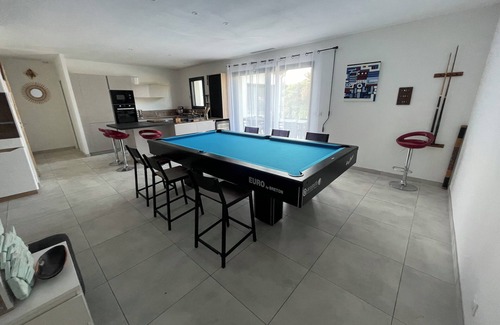 Viols-en-Laval Villa | VILLA 6 PERS PISCINE SALLE DE SPORT AU PIED DU PIC ST LOUP. MONTPELLIER 20 mn away